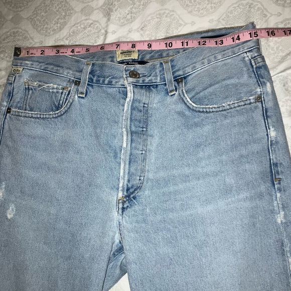 COH - Charlotte Crop - 29 - Picture 5 of 16